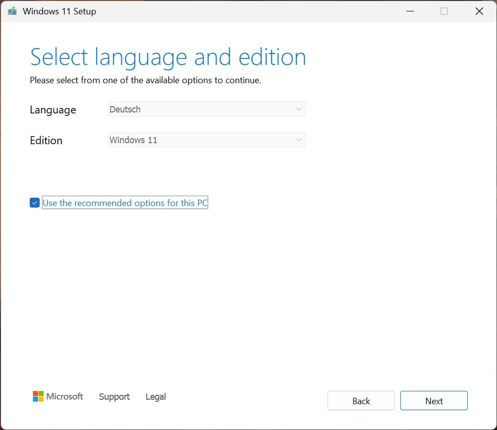 Windows 11 Setup-Language selection, German selected.